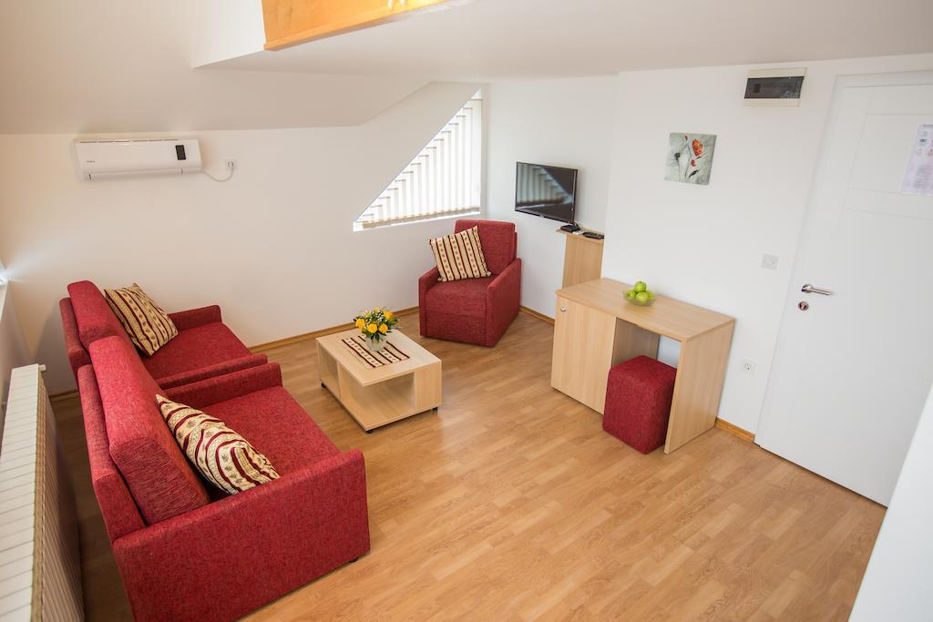 אוגולין Apartments And Rooms Millennium חדר תמונה
